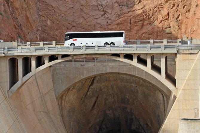 Hoover Dam Tour from Las Vegas with Hot Breakfast - Twenty minutes at the Arizona Lookout