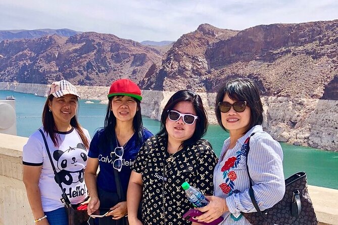 Hoover Dam with Walk On Top Tour and Seven Magic Mountains Stop - Who will get the most from this tour