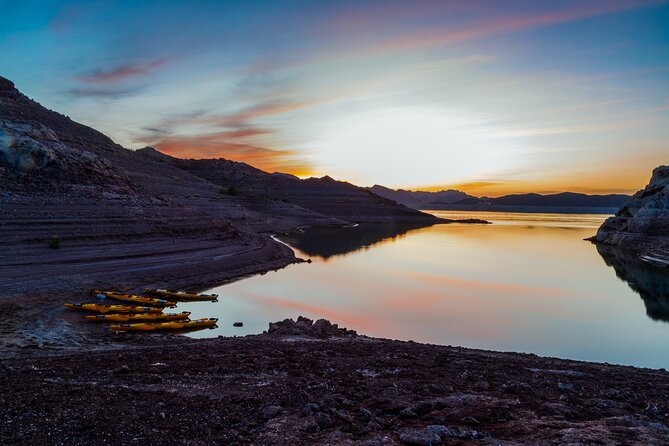 Lake Mead Sunset Kayak Tour with Dinner, Swim & Campfire - Reaching the islands as the desert light fades