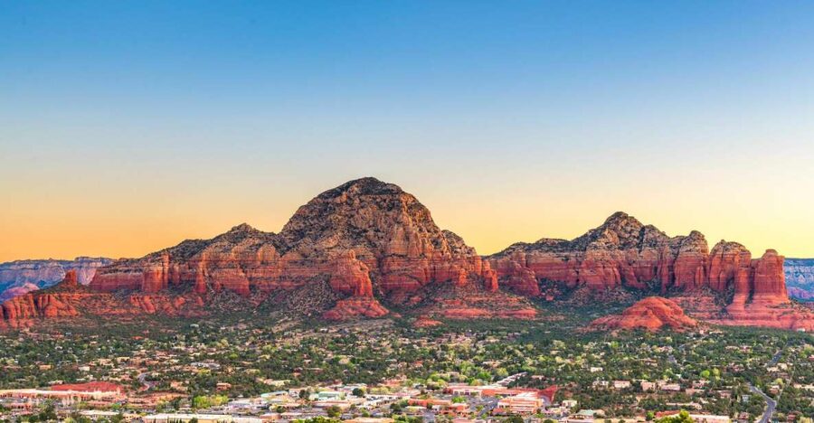 Las Vegas: 3-Day Guided Tour of 7 Southwest Parks with Hotel - Day two: Monument Valley before breakfast
