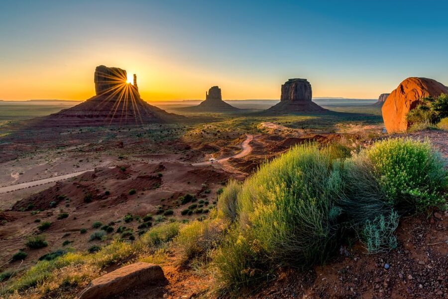 Las Vegas: 3-Day Guided Tour of 7 Southwest Parks with Hotel - Day three: Bryce Canyon at Hoodoos Overlook
