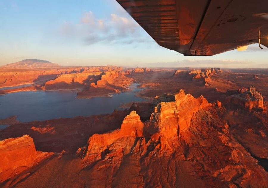 Las Vegas: Antelope Canyon and Horseshoe Bend Airplane Tour - Entering Antelope Canyon’s sandstone corridors