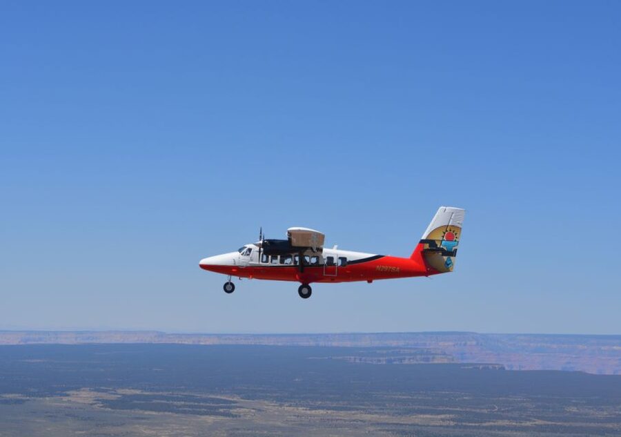 Las Vegas: Antelope Canyon and Horseshoe Bend Airplane Tour - Who should book this experience