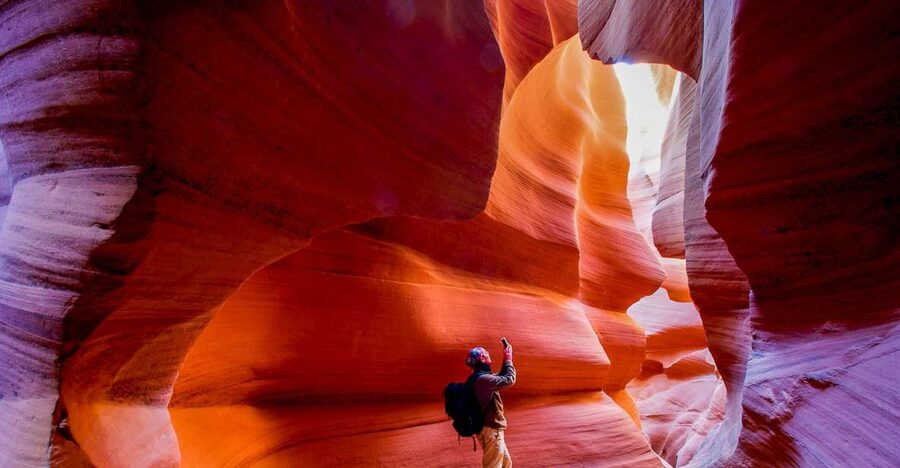 Las Vegas: Antelope Canyon & Horseshoe Bend Tour with Pickup - Entering Lower Antelope Canyon or Canyon X
