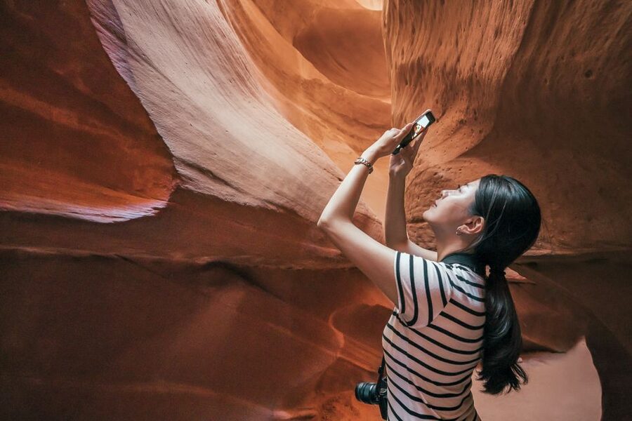 Las Vegas: Antelope Canyon & Horseshoe Bend Tour with Pickup - The real value of $229