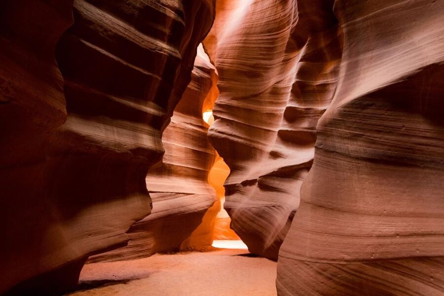 Las Vegas: Antelope Canyon & Horseshoe Bend with Lunch, WiFi - Walking into Antelope Canyon