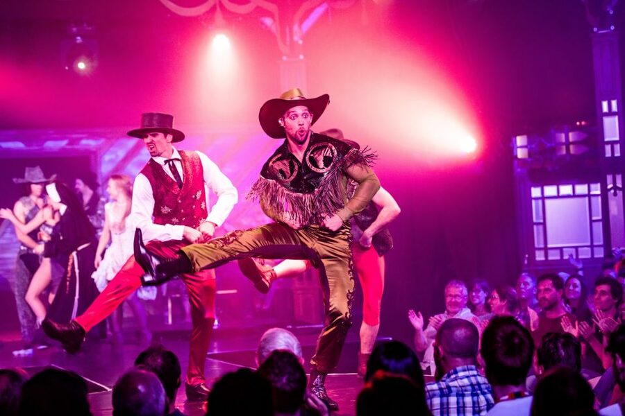 Las Vegas: Atomic Saloon Show at The Venetian - How the 90-minute show unfolds
