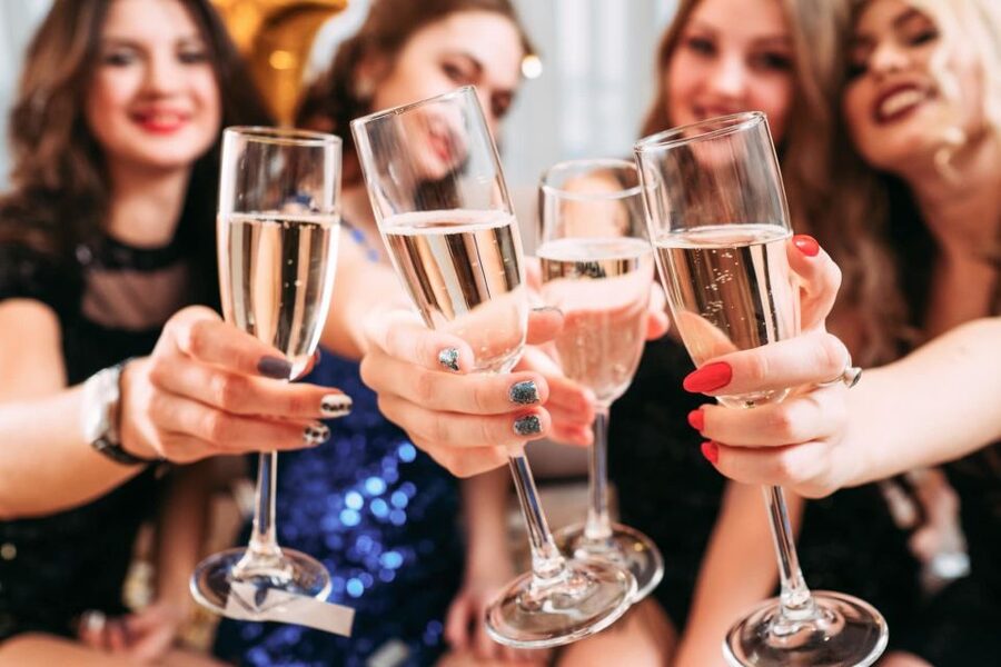 Las Vegas: Bachelorette Party Bus Club Crawl - Drink specials are useful, but not consistent