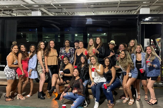 Las Vegas Bar Crawl by Party Bus with Free Drinks - The party bus is the real centerpiece