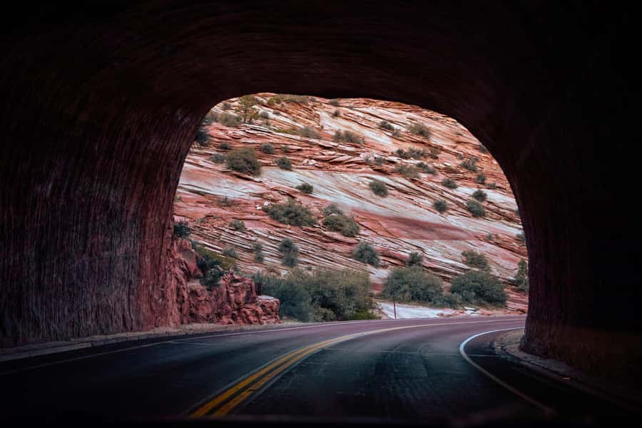 Las Vegas: Bryce and Zion National Parks Tour with Lunch - The road through the Mojave and into Utah
