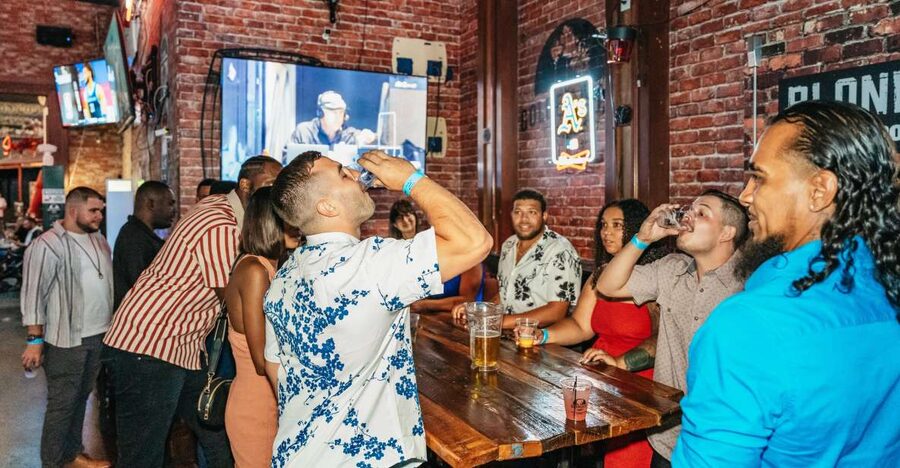 Las Vegas: Club Crawl and Party Bus with Free Drinks - Key points to know before you book