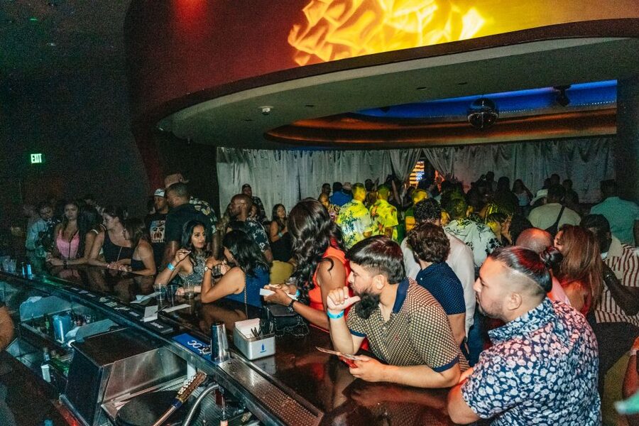 Las Vegas: Club Crawl and Party Bus with Free Drinks - FAQ