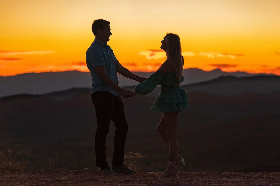 Las Vegas: Couples Date Night Picnic & Off Road Jeep Tour - Practical details that can make or break the evening