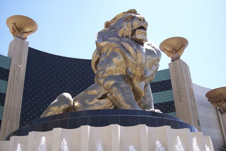 Las Vegas: David Copperfield at the MGM Grand - What your ticket includes, and what it does not