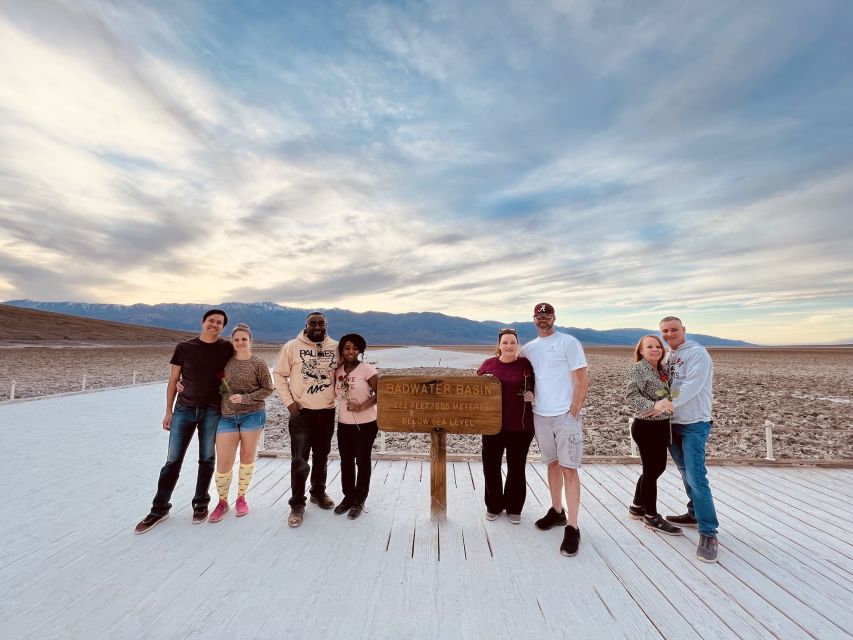 Las Vegas: Death Valley Day Trip with Stargazing - Stargazing in Death Valley’s dark desert