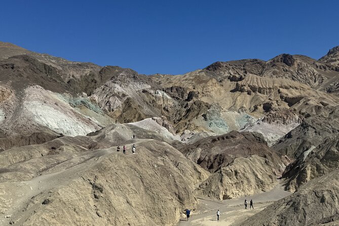 LAS VEGAS: Death Valley, Seven Magic Mountains & Vegas Sign TOUR - Key points at a glance