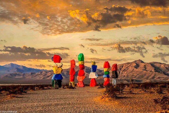LAS VEGAS: Death Valley, Seven Magic Mountains & Vegas Sign TOUR - Seven Magic Mountains adds color to the desert