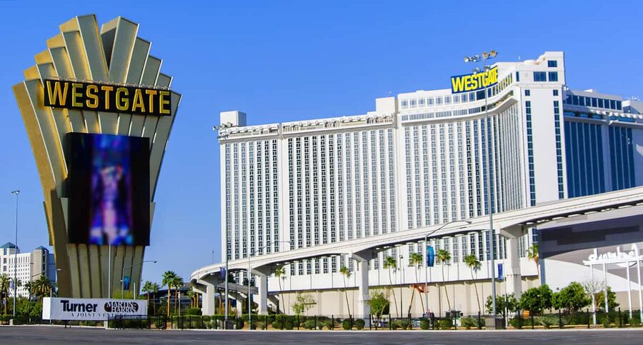 Las Vegas: Elvis Presley History Walking Tour of Landmarks - Optional drinks and the International Lounge story