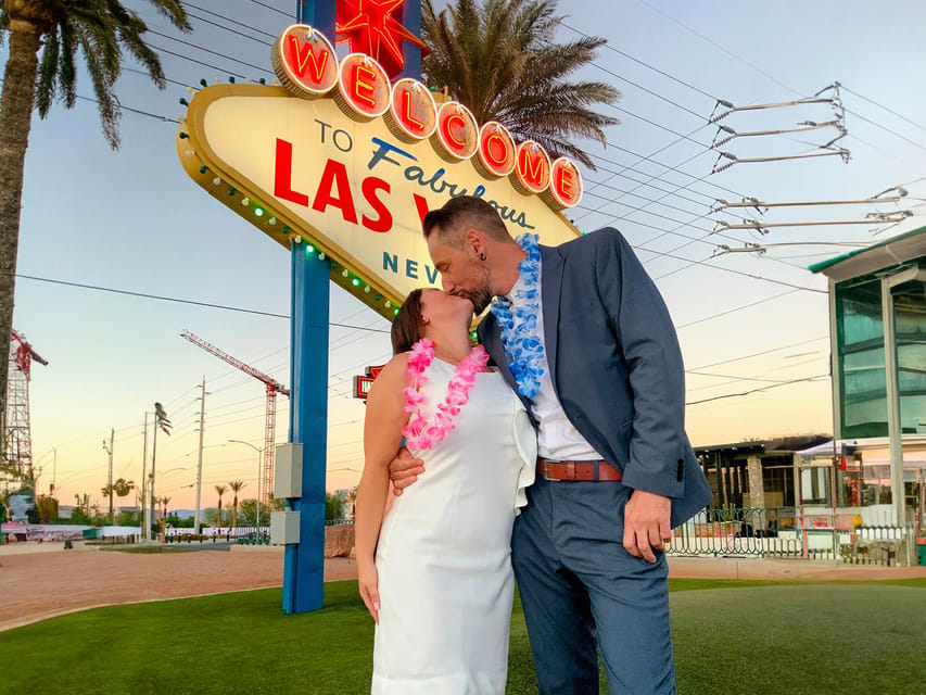 Las Vegas: Elvis Wedding with Las Vegas Sign Photos Included - A small chapel with a big Elvis personality