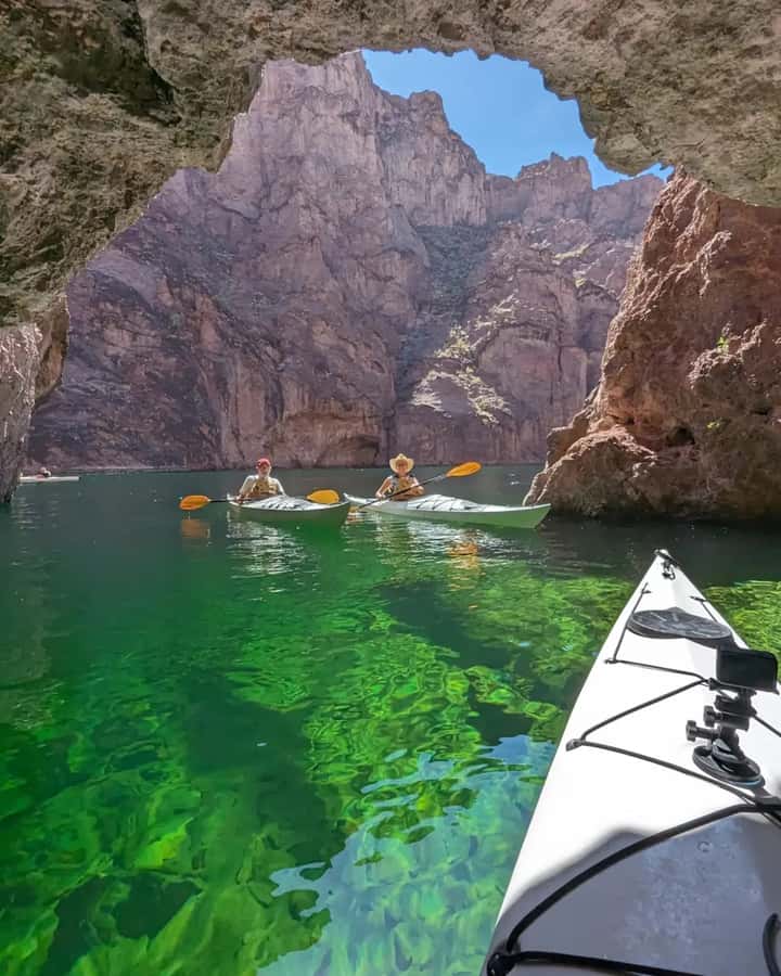 Las Vegas: Emerald Cave Kayak Tour with Photos - Returning to Kayak Beach