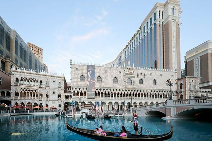 Las Vegas: Entry to Madame Tussauds with a Gondola Cruise - The Venetian gondola ride