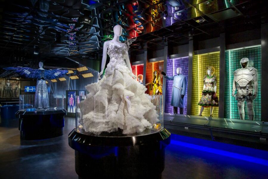 Las Vegas Explorer Pass: Tickets for 2-7 Attractions - Food and nightlife can change the math