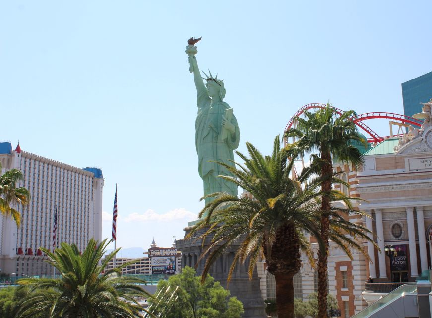 Las Vegas: Foodie Walking Tour on The Strip with Tastings - Bellagio finishes with gelato and glass flowers