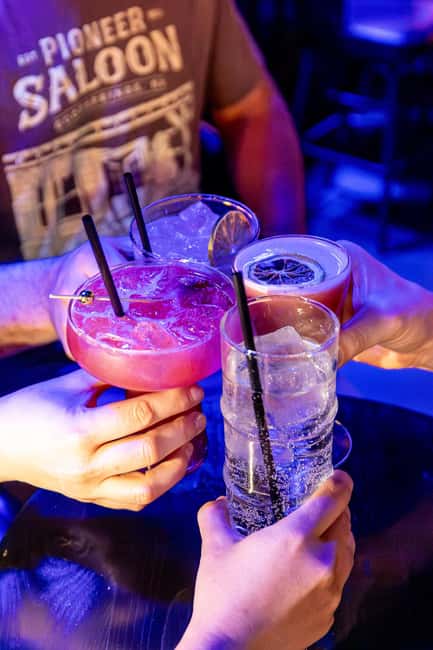 Las Vegas: Fremont Experience Guided Walking Tour & Drinks - El Cortez and the Mob stories of old Las Vegas