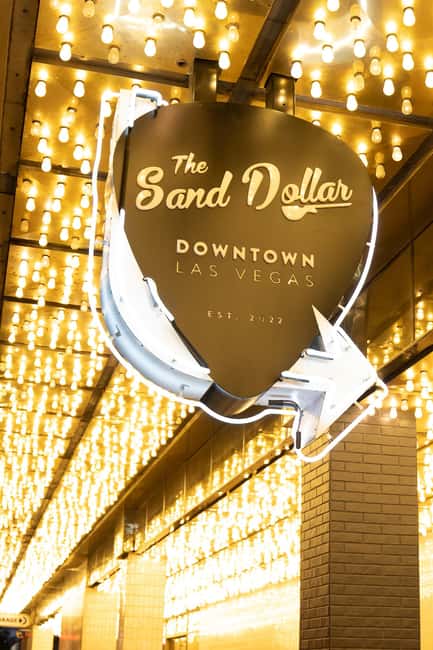 Las Vegas: Fremont Experience Guided Walking Tour & Drinks - What the $89 price really gets you