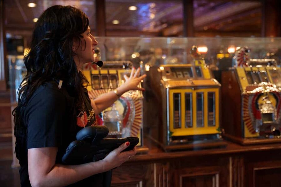 Las Vegas: Fremont Street Secrets & Red Light History Walk - Why old Las Vegas makes a better walking tour than another casino visit