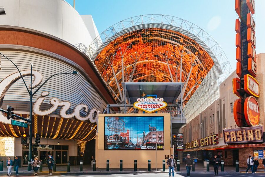 Las Vegas: Fremont Street Walking Tour - The optional Gold and Silver Pawn Shop extension