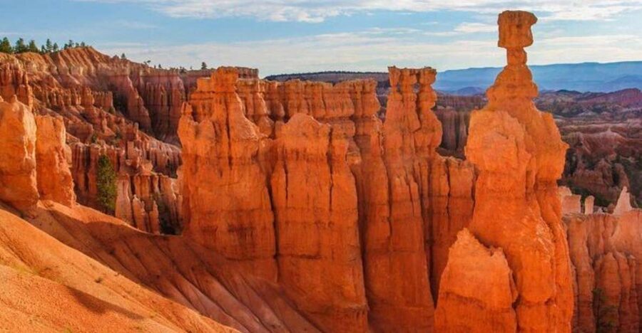 Las Vegas: Full Day Bryce Canyon Small Group Tour - The morning pickup and the long road east