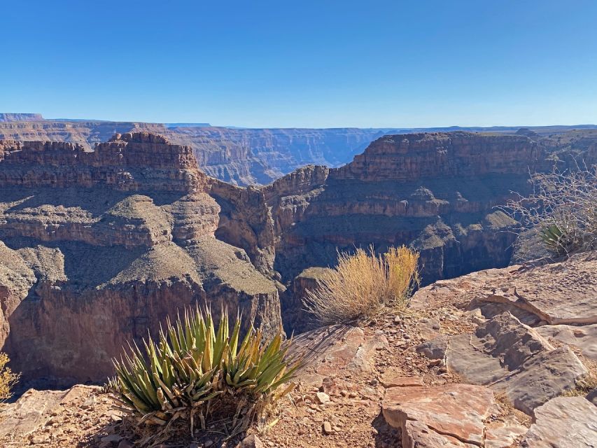 Las Vegas: Grand Canyon Helicopter Ride, Boat Tour & Skywalk - Eagle Point and the Skywalk