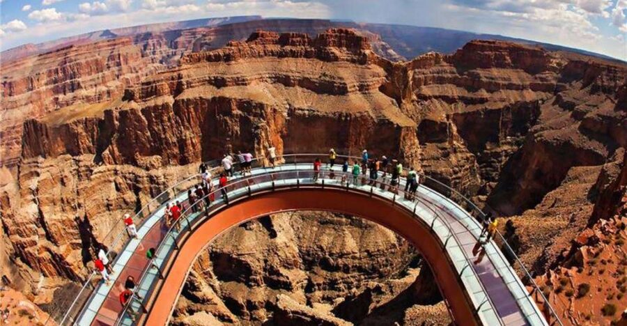 Las Vegas: Grand Canyon & Hoover Dam Tour & Skywalk Option - Hoover Dam sets the tone