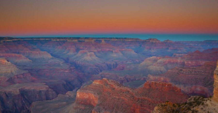 Las Vegas: Grand Canyon in Spanish with Skywalk and Lunch - Grand Canyon West is the focus, not the South Rim