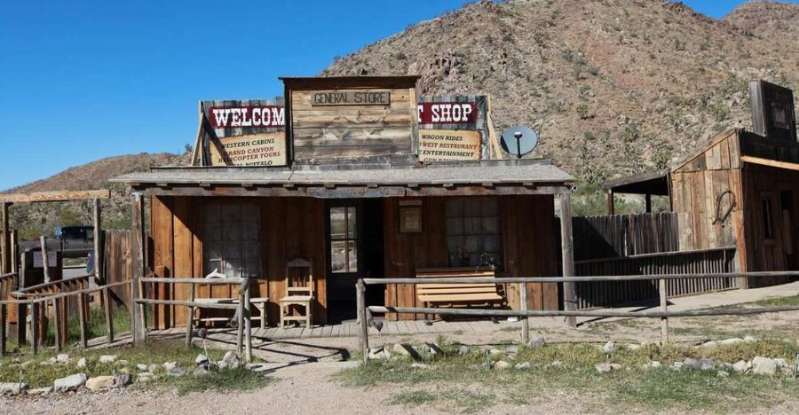 Las Vegas: Grand Canyon Ranch Tour with Horseback/Wagon Ride - Leaving Las Vegas for the Arizona desert