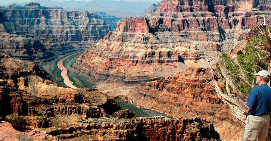 Las Vegas: Grand Canyon Tour & Helicopter Landing Experience - A long desert day with a grand finale