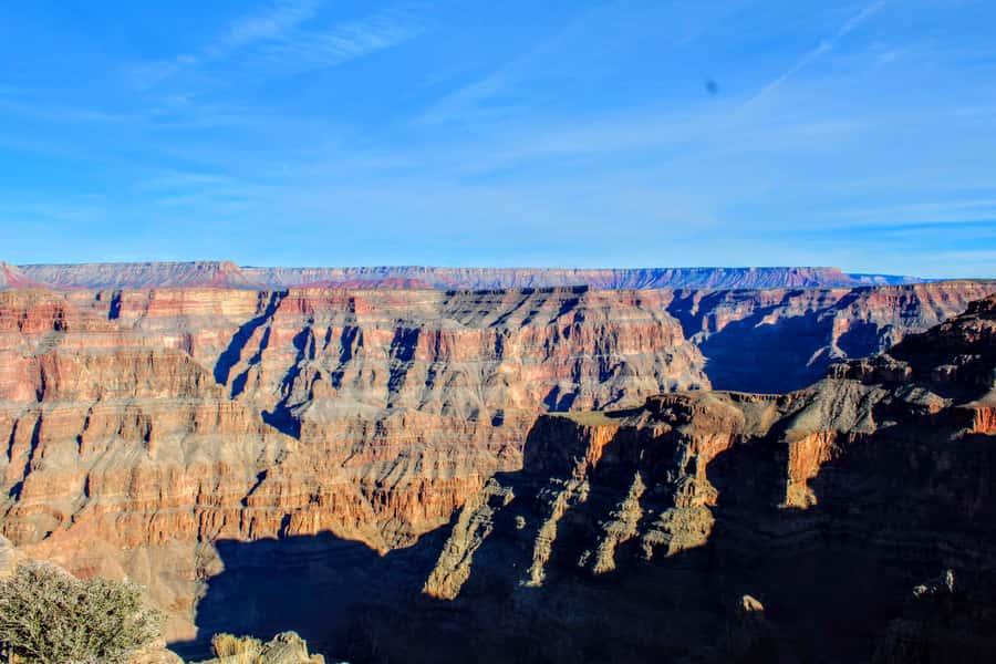 Las Vegas: Grand Canyon West Bus Tour with Guided Walk - Guides and driving make a real difference