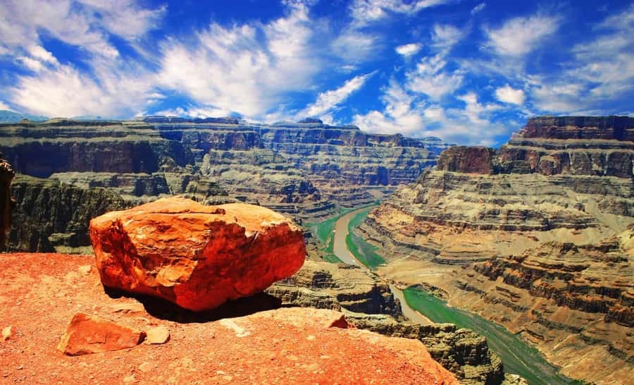 Las Vegas: Grand Canyon West, Hoover Dam & Optional Skywalk - Guano Point and the best time for views