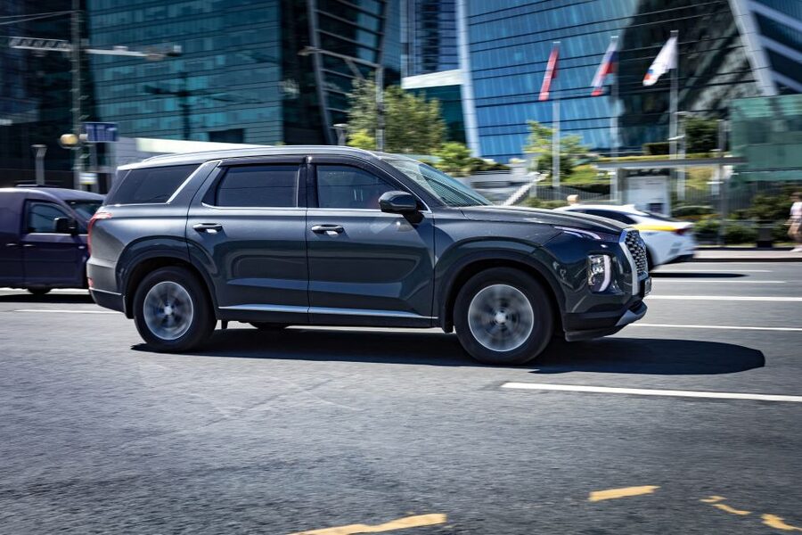 Las Vegas Harry Reid Airport Private Transfer Service - Why flight tracking matters after a long arrival