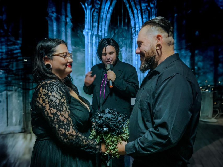 Las Vegas: Haunted House Wedding Ceremony + Photography - The photo setup is more flexible than the ceremony package suggests
