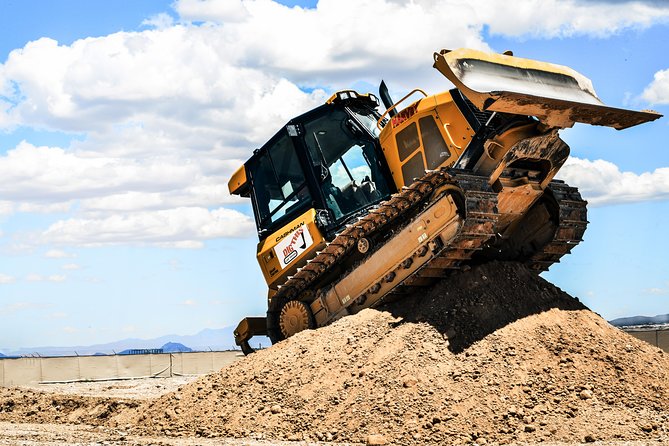 Las Vegas Heavy Equipment Playground: Dig, Push, and Play! - Why the instructor makes such a difference