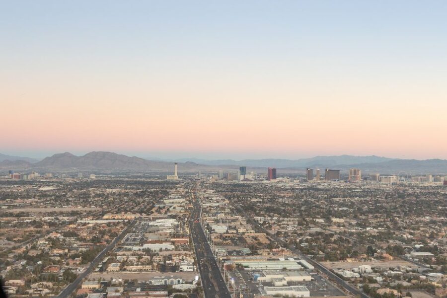 Las Vegas: Helicopter Night Flight over the Strip - Night flight or daylight departure