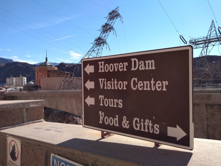 Las Vegas: Hoover Dam Inside VIP Exploration Tour, WiFi - The ride to Hoover Dam