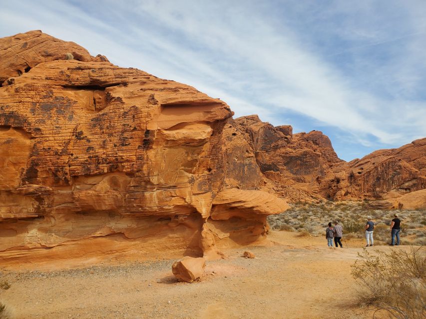 Las Vegas: Hoover Dam & Valley of Fire Day Trip with Brunch - Elephant Rock and the beehive formations