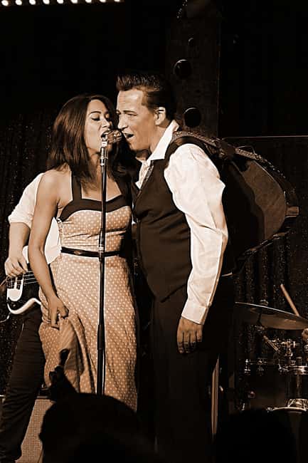 Las Vegas: Johnny Cash Tribute Show - What the intimate setting adds