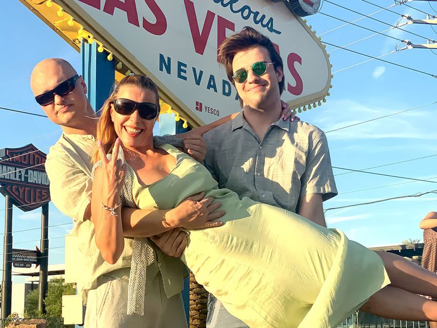 Las Vegas: Las Vegas Sign + 7 Magic Mountains + Photoshoot - Two Las Vegas icons, one compact outing