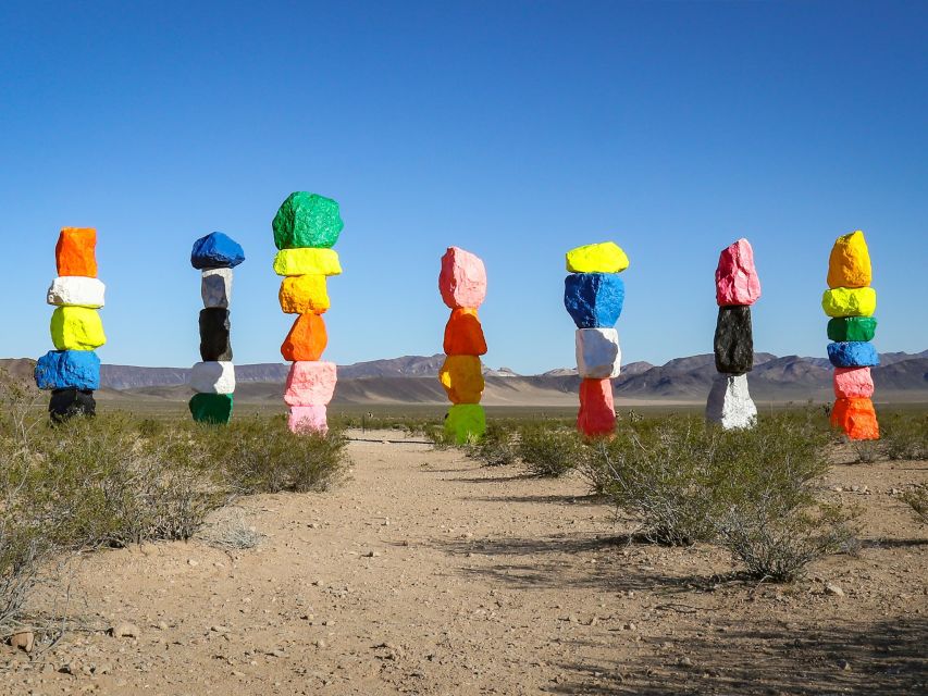 Las Vegas: Las Vegas Sign + 7 Magic Mountains + Photoshoot - What the photo package really adds