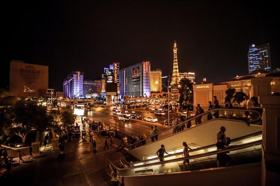 Las Vegas: Las Vegas Strip Night Tour en Español - Key points at a glance