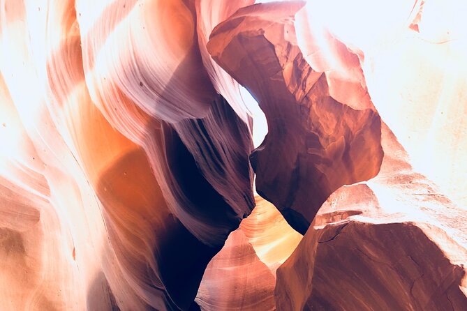LAS VEGAS: Lower Antelope(PRIME TIME) Horseshoe Bend Lake Powell - Pickup points and timing details
